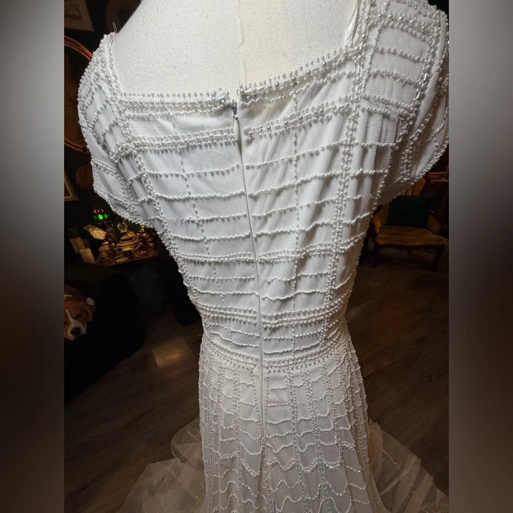 Adrianna Papell Platinum Bridal Gown – Style 39002 | Beaded Tulle Wedding Dress - Picture 6 of 11